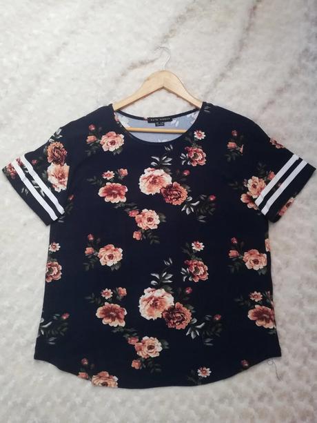 Kvetinové tričko l/40, gate,l