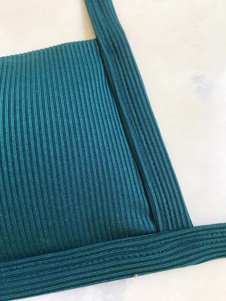 Zaujímavé plavky, 34