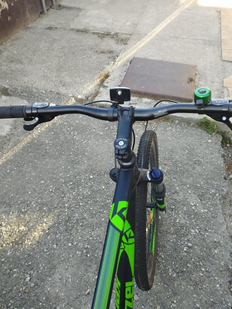 Pánsky bicykel-veľkosť  27,5 aj s dokladom o kúpe, kenzel,28