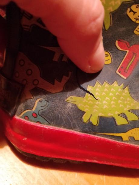 Darujem gumaky, american eagle,23