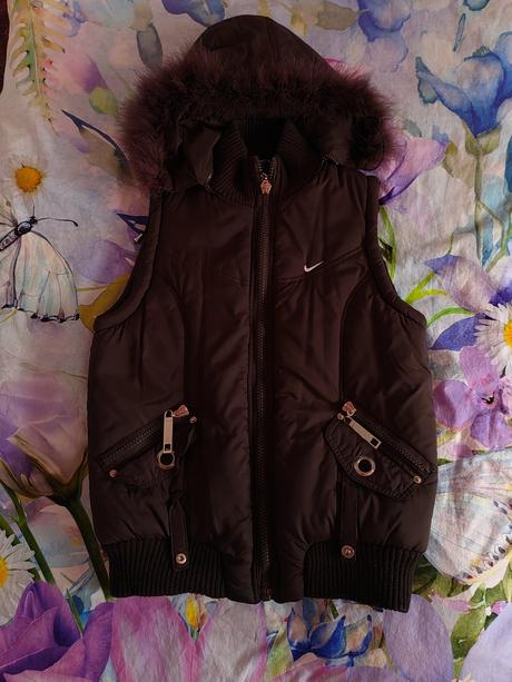 Vesta nike, nike,xl