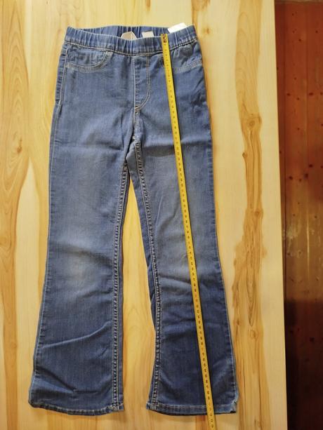 Zvonové džegíny, h&m,122