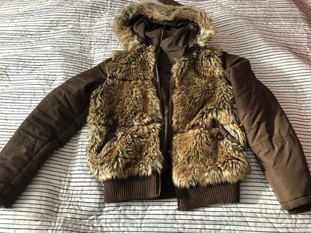 Zimná bunda s kožušinu, 36