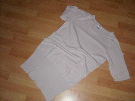 Bledoružový svetrík, 38