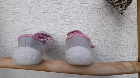 Papuče s postovnym, 30