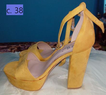 Žlté sandále, 38