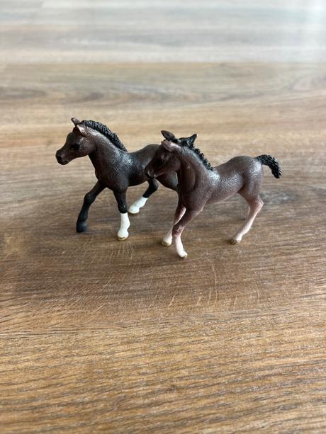 Schleich malé kone, 
