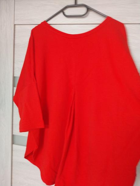 Tricko reserved, reserved,l