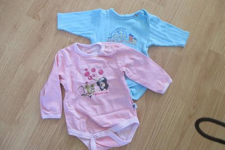 Dve body s dlhým rukávom, 56