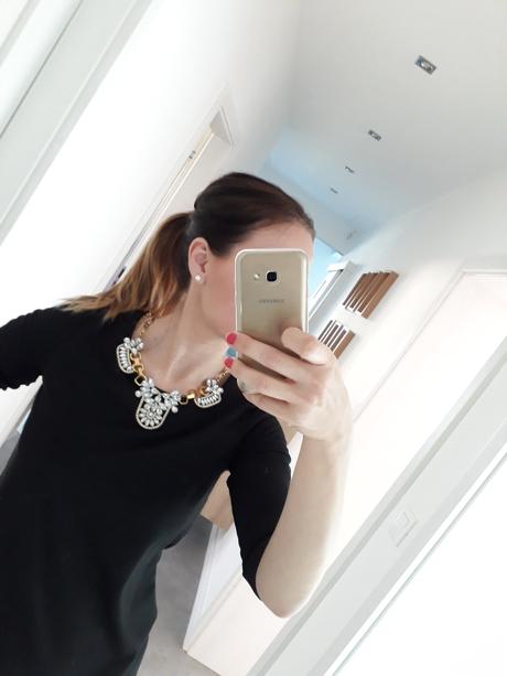 Choker náhrdelník, river island