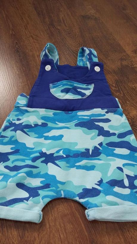 Pudlové šortky na traky, 74