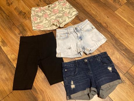 Dievcenske kratke nohavice-balicek, 152