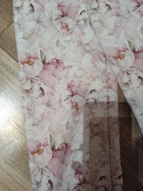 Predám softvelove nohavice, 116