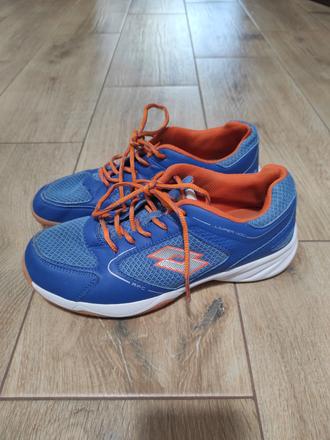 Halové tenisky v 39, lotto,39