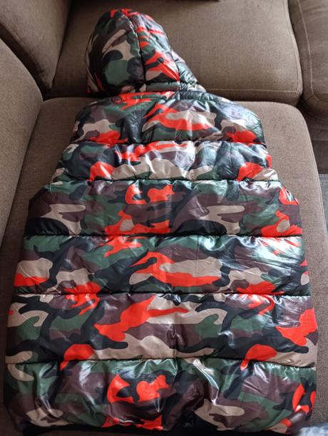 Chlapčenská vesta, reserved,134