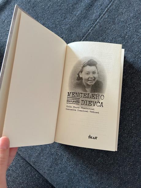 Kniha mengeleho dievča,