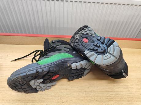 Turistické topánky v. 35, 35