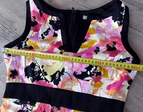 Ružovo čierne kvetinové šaty, orsay,36