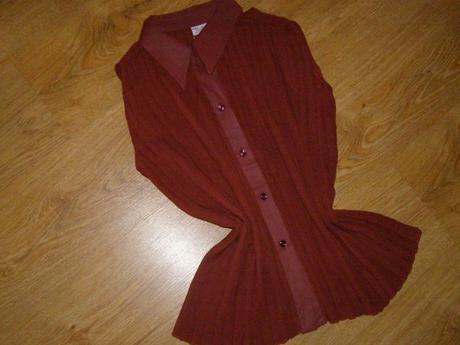 Nadčasový kúsok - plisová blúzka bez rukávov, l