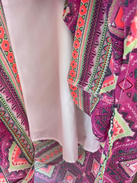 Fuchsiove vzorovane saty na ramienka tu, tu,xxxl