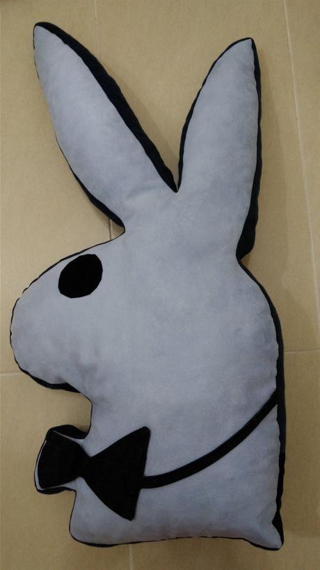 Vankúš playboy 80 cm, 