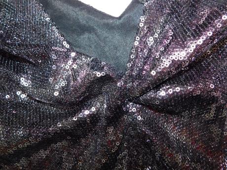 Pekne flitrovane šaty, 38