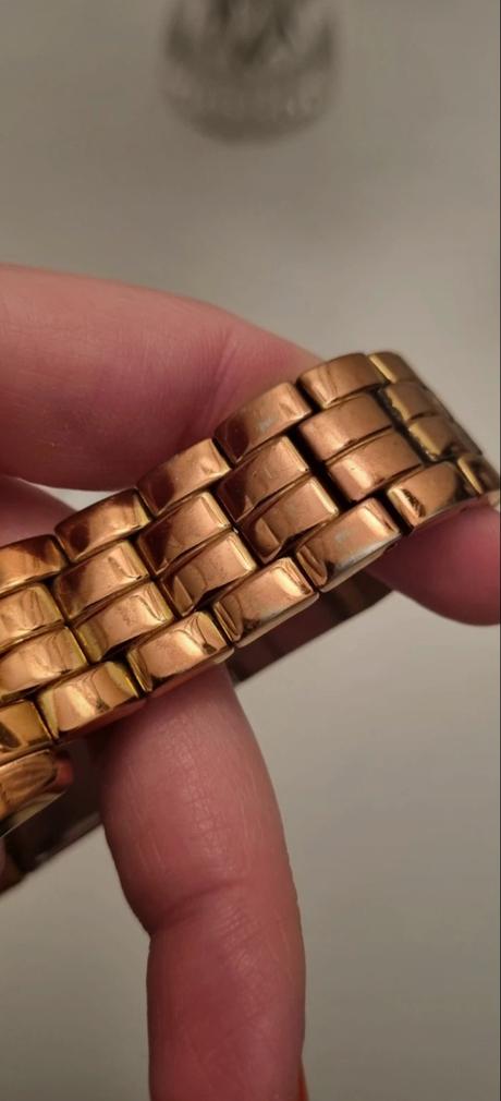 Hodinky guess, guess