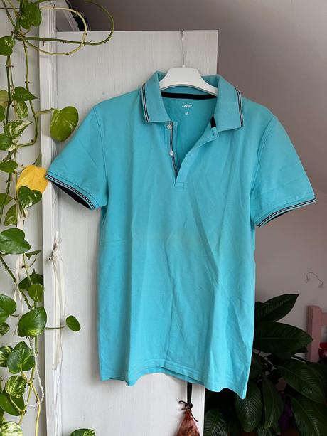 Bledomodré tričko/ polokošeľa modrá, s