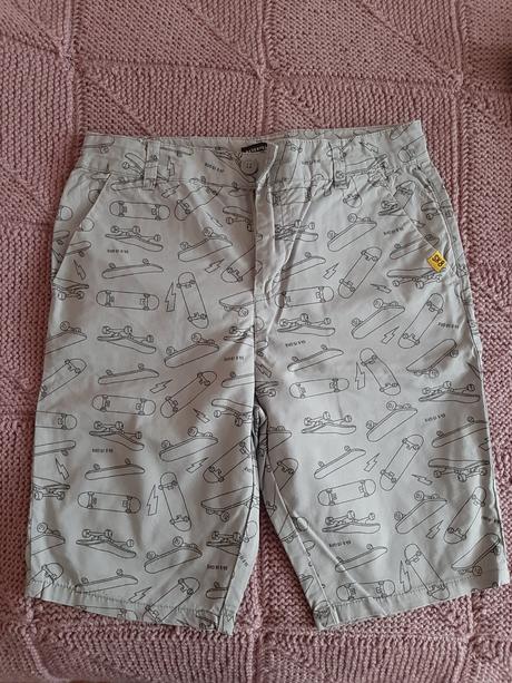 Kraťasy, reserved,146