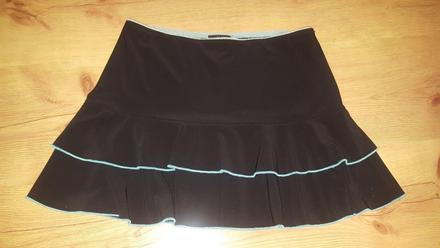 Mini sukňa, 36