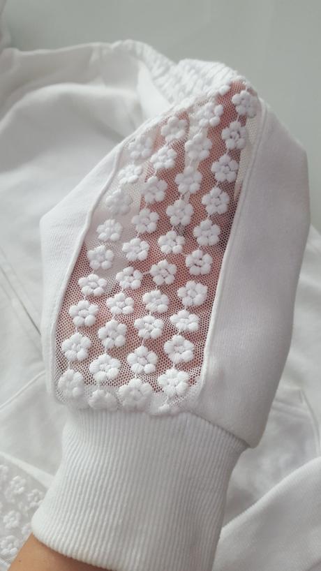 Mikina so zaujímavými rukávmi, next,146