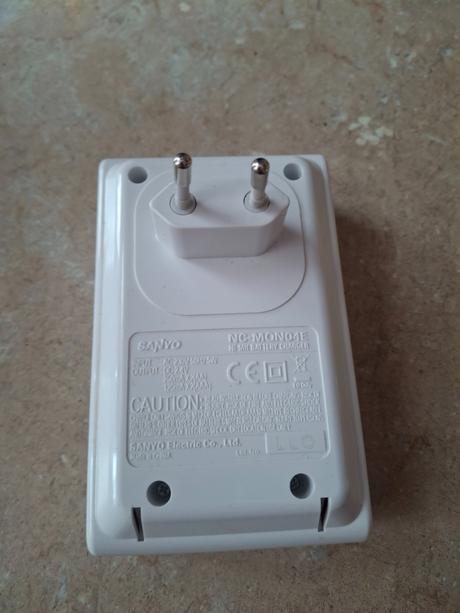 Nabíjačka na baterky 2 ks, 