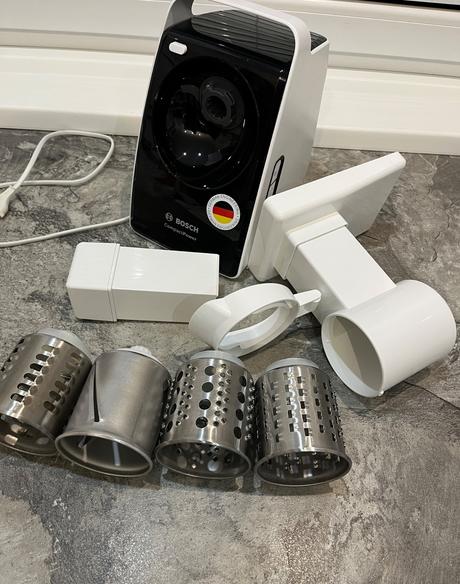 Mlynček na mäso bosch mfw3x10b 500w, bosch