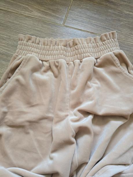 Tepláky č.146, 146