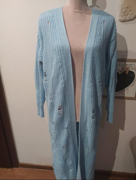 Dlhý dierovany kardigan, 