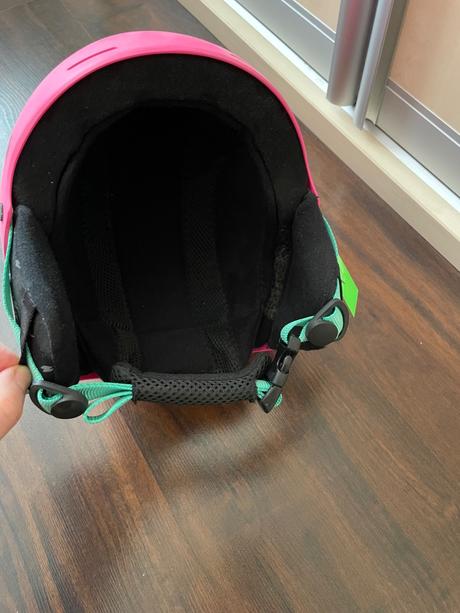 Lyziatská prilba, bolle,xs