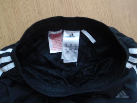 Jemne sustiaky-trojstvrtaky podsite sietkou, adidas,128