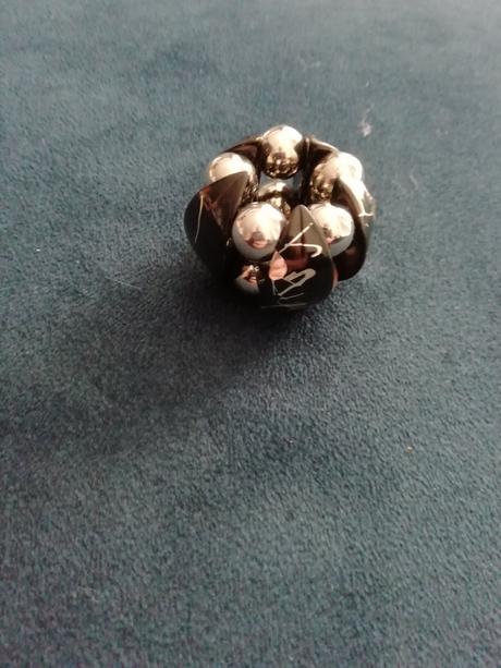 Ozdobna gumicka do vlasov, cierno-zlata, 