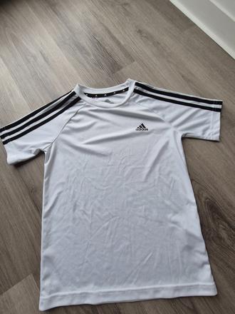 Adidas tricko, adidas,140
