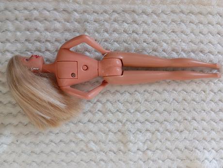 Retro barbie ktorá sa smeje, 
