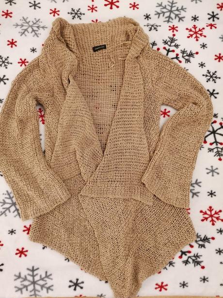 Hnedý kardigan, s