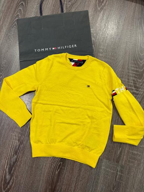 Tommy hilfiger frajersky svetrik č.116, tommy hilfiger,116