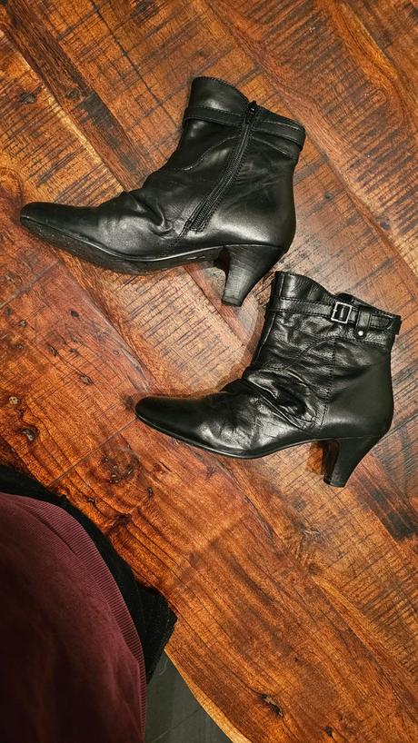 Kožené toánky zimné podšité, baťa,39