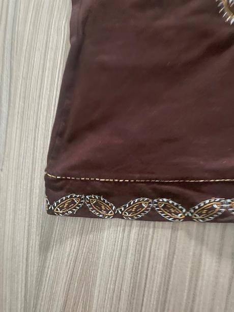 Tričko s ornamentmi, 36