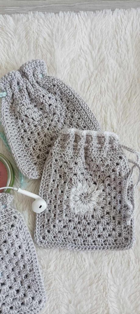 Hackovana taštička, 