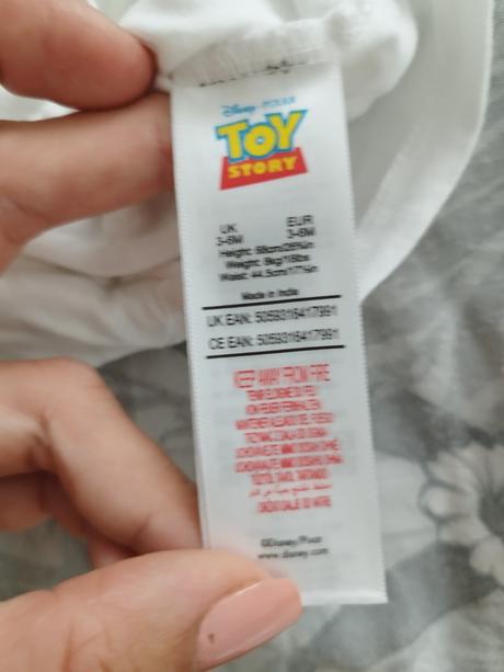 Krátke pyžamo buzz, 68