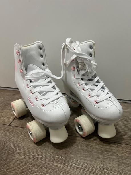 Kolieskové korčule, 33