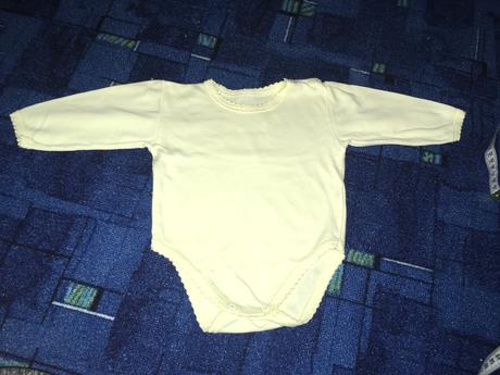 Bledo žlté body s ozdobným lemovaním, 62