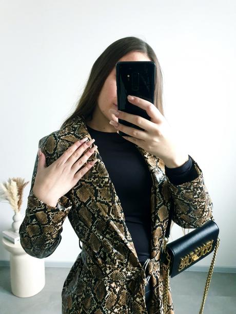 Extravagantný kabátik m, m