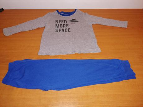 Predám balík oblečenia vo veľ 98-104 (22ks), 86–98